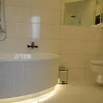 Alexandra 3*