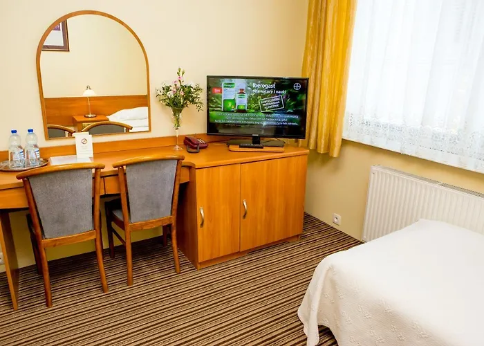 Hotel Alexandra Pobiedziska